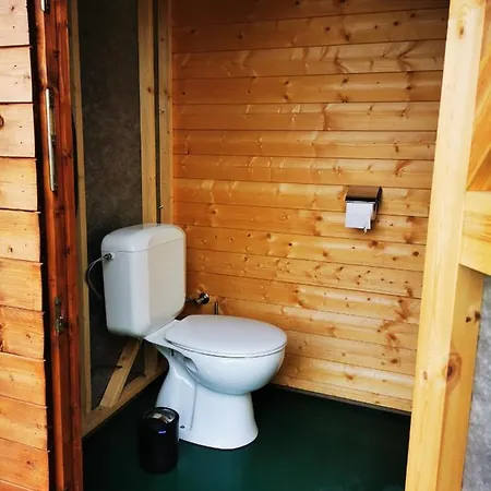 Au Pied Du Trieu, The Shelter * Labroye