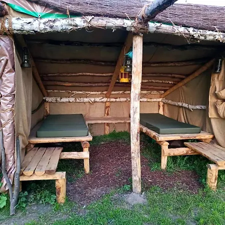 Au Pied Du Trieu, The Shelter Labroye