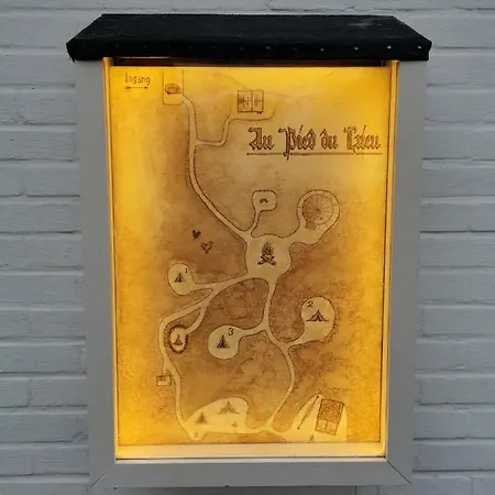 Au Pied Du Trieu, The Shelter مكان تخييم Labroye
