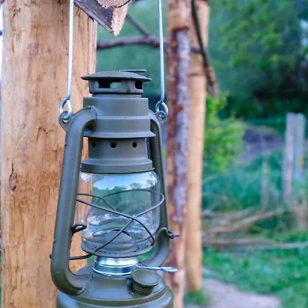 Au Pied Du Trieu, The Shelter Campingplatz Labroye